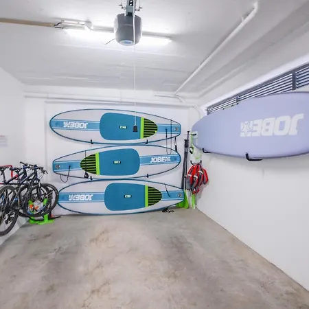 Apartment Arade Riverside Modern