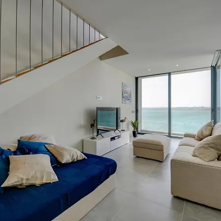 Arade Riverside Modern Apartment Estombar