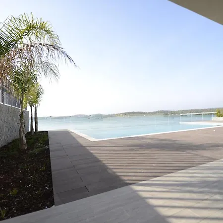 Apartment Arade Riverside Modern *