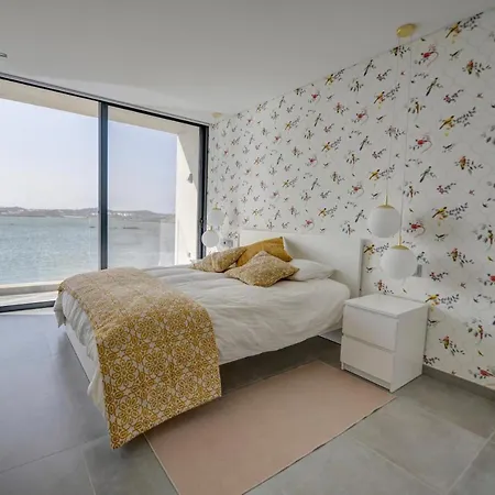 Arade Riverside Modern Apartman